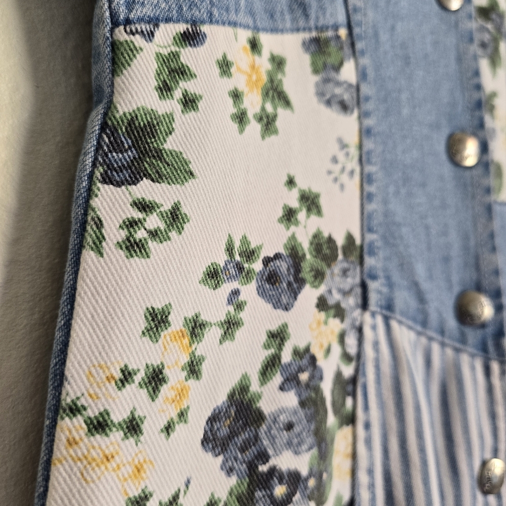 Vintage Denim Patchwork Maxi Dress with Floral & Stripes - Picture 5 of 12
